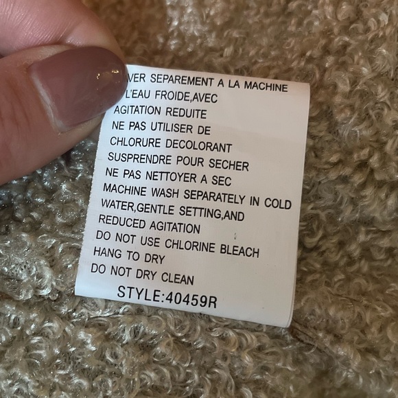 ✨SALE✨ HILARY RADLEY | Faux Fur Coat - Picture 7 of 11